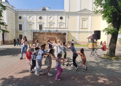 IMG-7dfd01d46ac7a9a3cc5ea04f3804ad41-V
