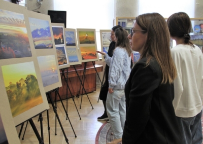 Добавить фото