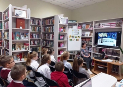 photo_5278680691765875085_y