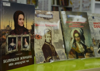 photo_5447566072929259287_y