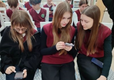 Школьники проходят тестирование «Шаг в профессию»