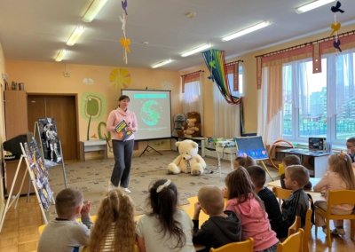 photo_5397843511421375974_w