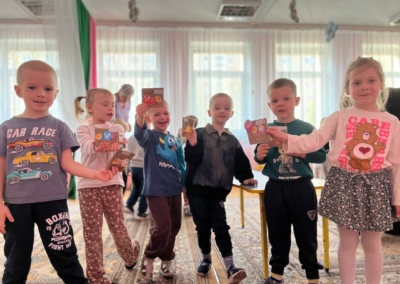 photo_5402241871465092061_y